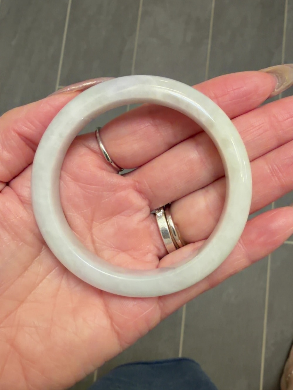 Classic White Jade Bangle Bracelet - Elegant Women's Jewelry
